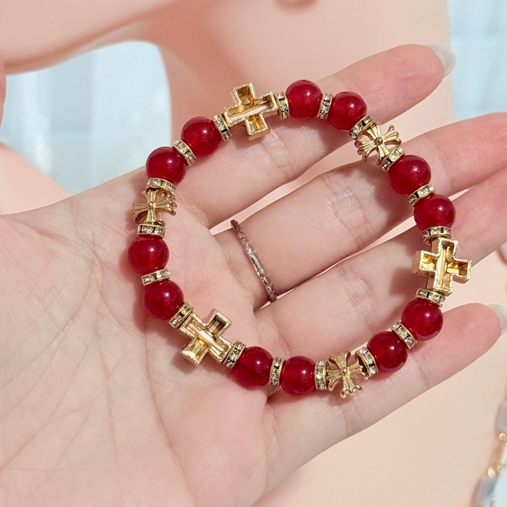 💫 Elegant Red and Gold Beaded Bracelet - Picture 9 of 9